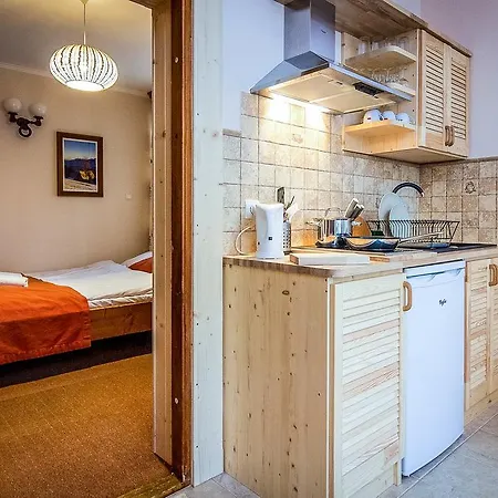 Aparthotel Pod Nosalem 3*