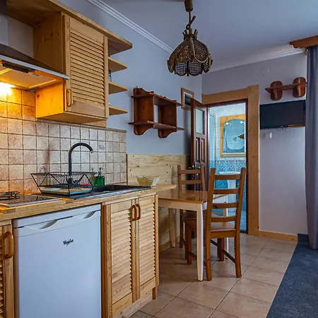 Pod Nosalem מלון דירות