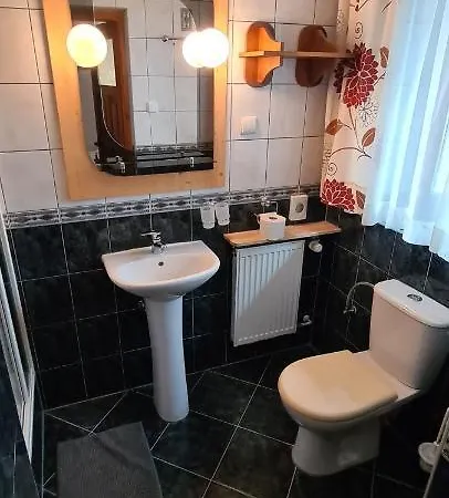 Pod Nosalem מלון דירות זקופאנה